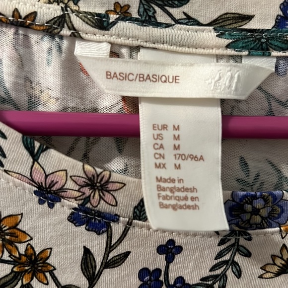H&M floral T-shirt - Picture 3 of 3